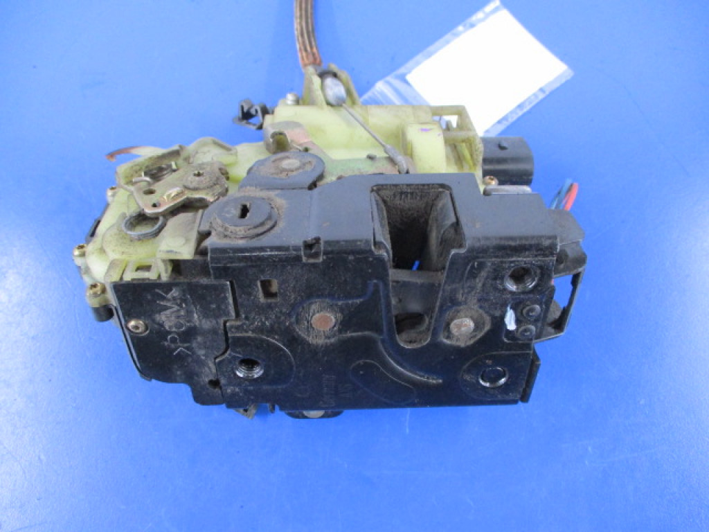 SEAT Leon 1 generation (1999-2005) Замок лівих задніх дверей Y3B4839015M 21376607